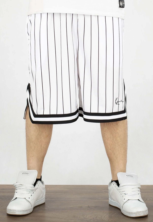 Spodenki Karl Kani Small Signature Pinstripe Mesh 6014921 biało czarne