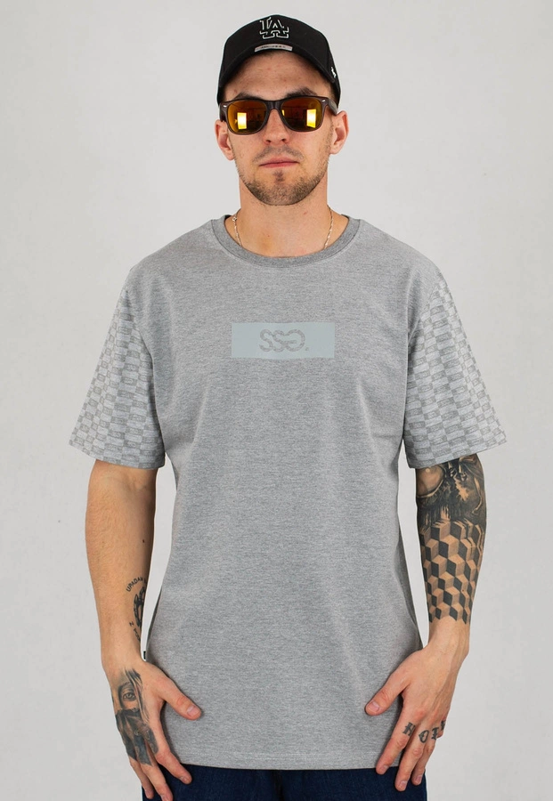 T-Shirt SSG Print Sleeve szary