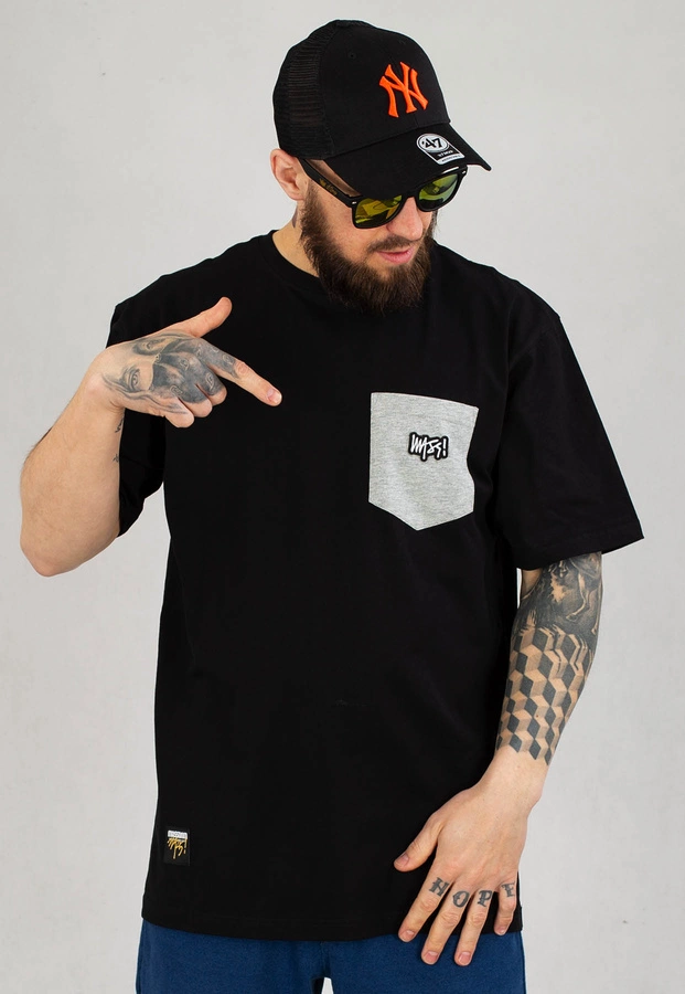 T-shirt Mass Signature Patch Pocket czarny