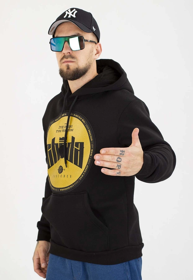 Bluza Chada Z Kapturem Żyję Dzięki Tym Tekstom czarna