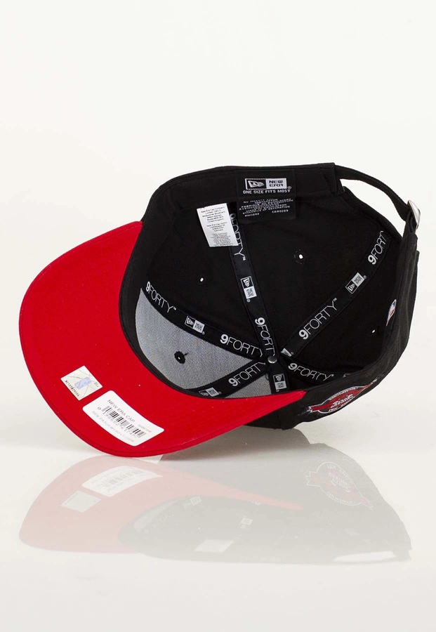 Czapka Trucker New Era Side Patch 9Forty Bulls 60667446 czarno czerwona