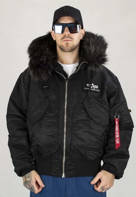 Kurtka Alpha Industries Zimowa 45P Hooded 144103 czarno czarna