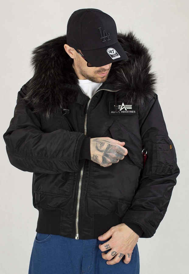 Kurtka Alpha Industries Zimowa 45P Hooded Custom 113145 czarno czarna 