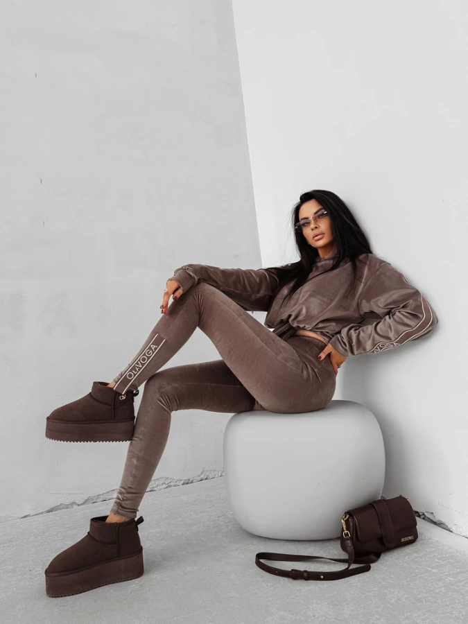 Komplet Olavoga Velvet Aura beżowy