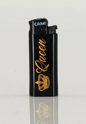 Zapalniczka Cricket Red Eyes Queen czarno złota