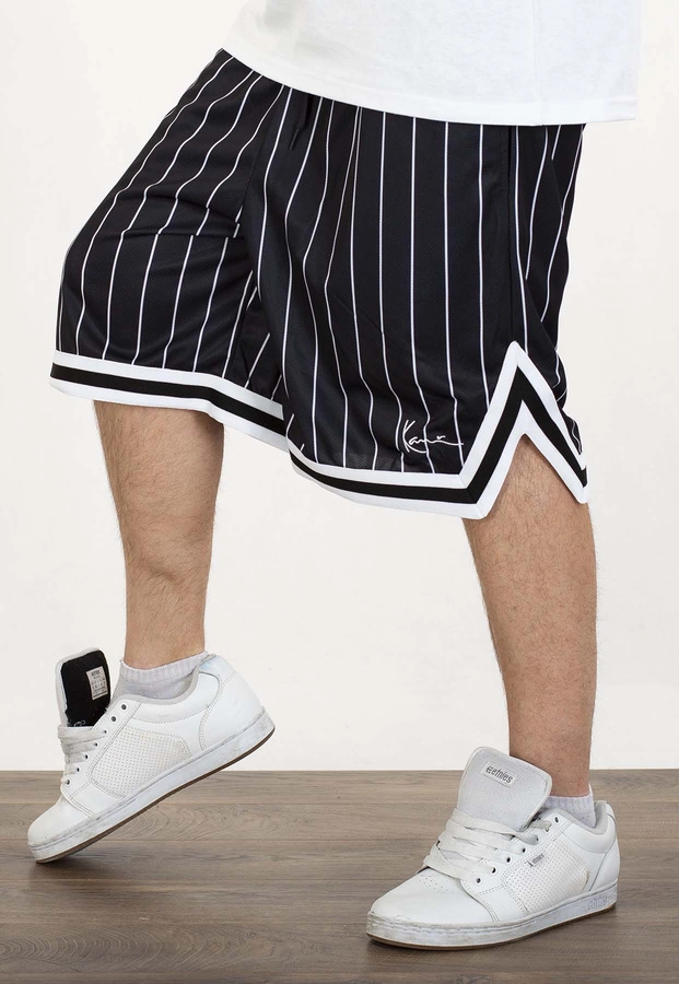 Spodenki Karl Kani Small Signature Pinstripe Mesh 6014920 czarno białe