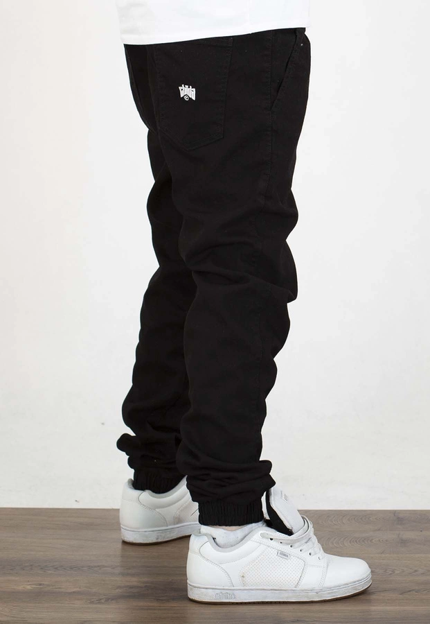 Spodnie Chada Jeans Joggery Kastet Logo czarne 