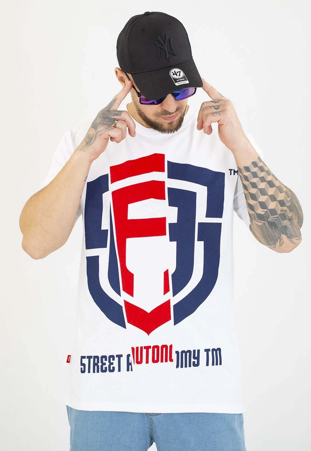 T-shirt Street Autonomy Roach biały