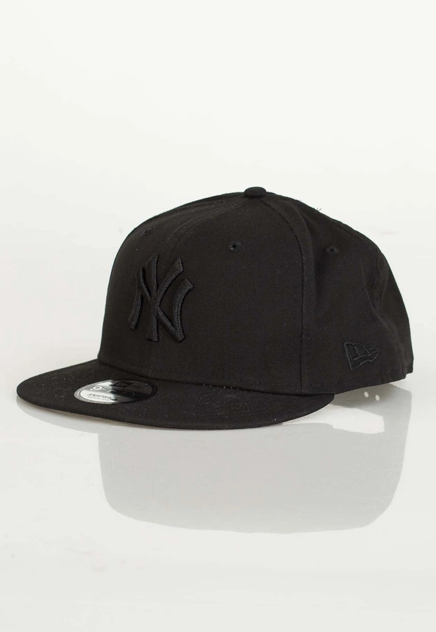 Czapka Full Cap New Era League Essential 59FIFTY® New York Yankess11180834 czarno czarna