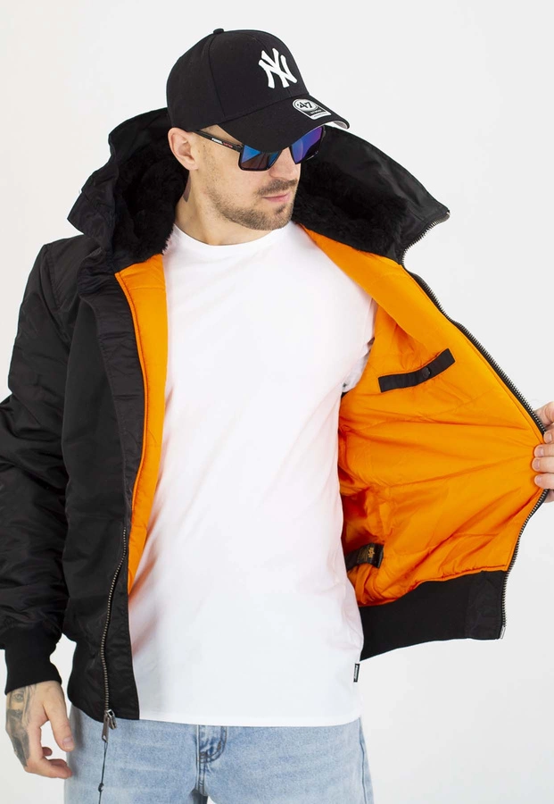 Kurtka Alpha Industries Zimowa MA-1 158104 czarna