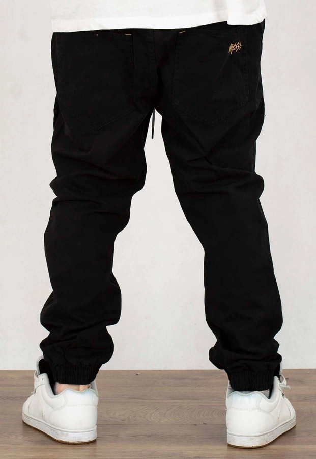 Spodnie Mass Jogger Pants Tapered Fit Signature 2.0 czarne