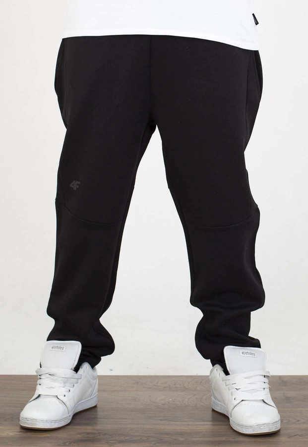 Dresy 4F Regular CAS M1194 czarne