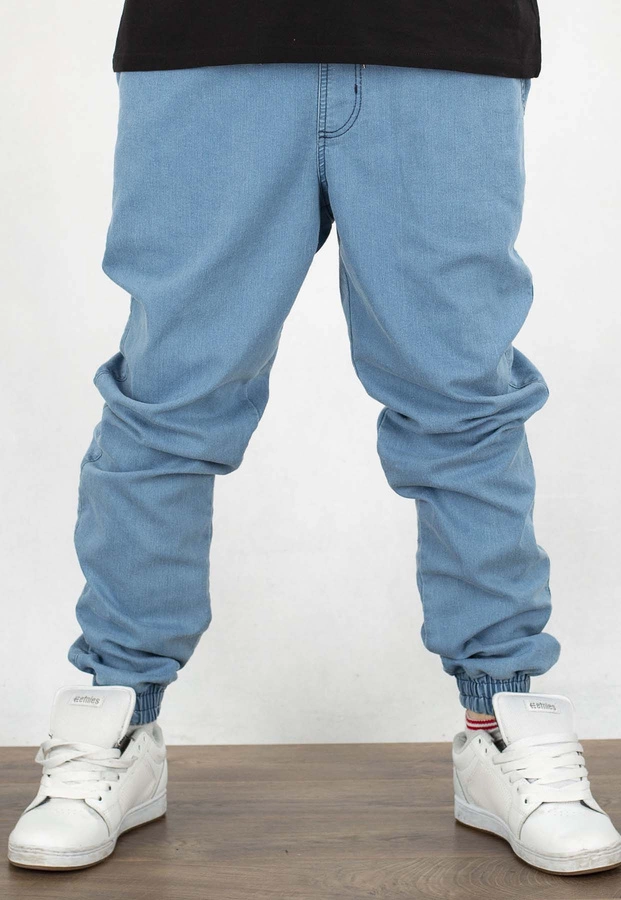 Spodnie Chada Jeans Joggery Kastet Logo jasne niebieskie
