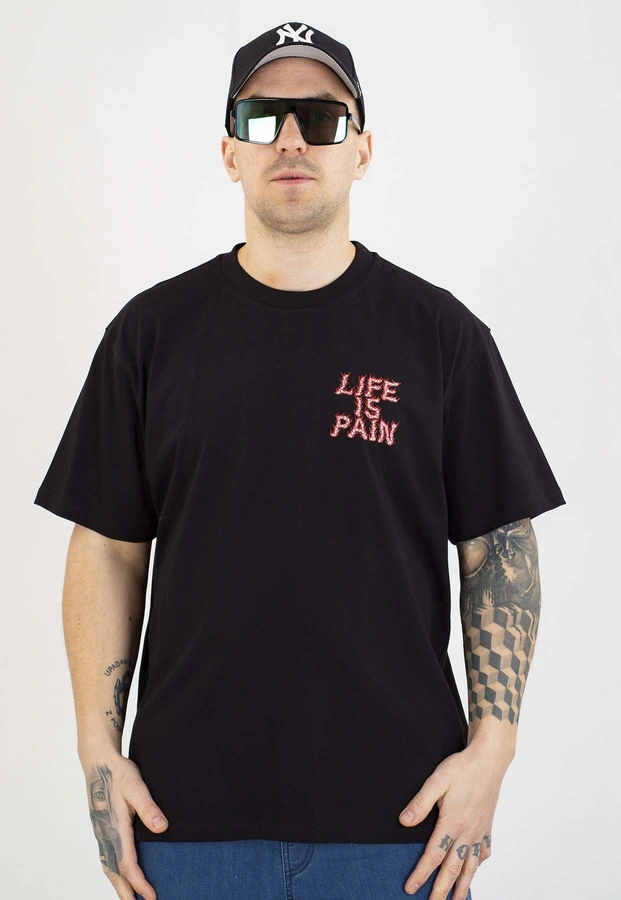 T-shirt Brain Dead Familia Life Is Pain czarny