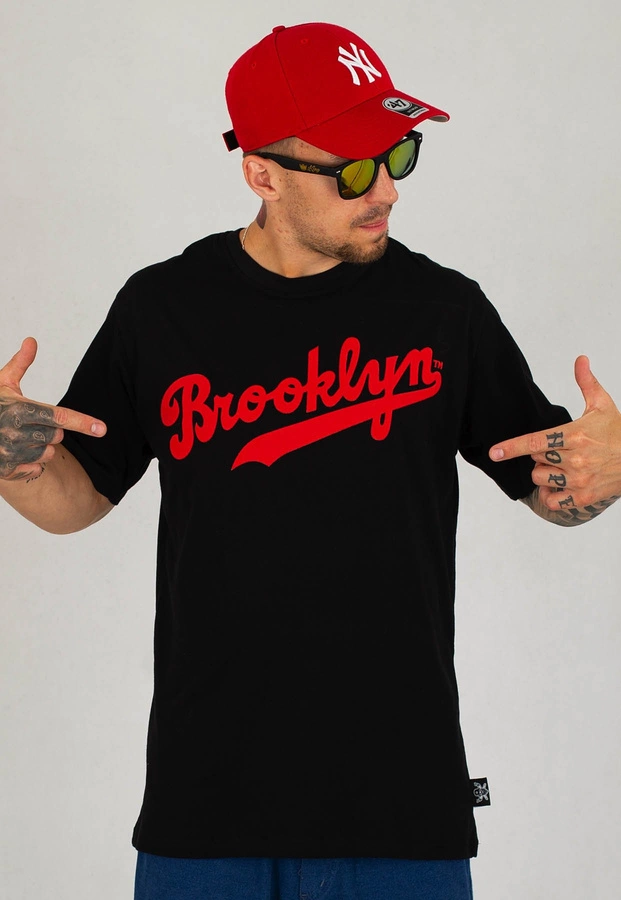 T-shirt Red Eyes Brooklyn czarno czerwony