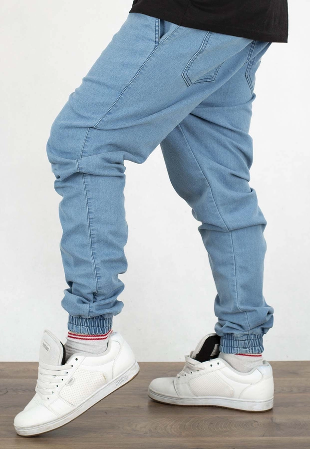 Spodnie Chada Jeans Joggery Kastet Logo jasne niebieskie