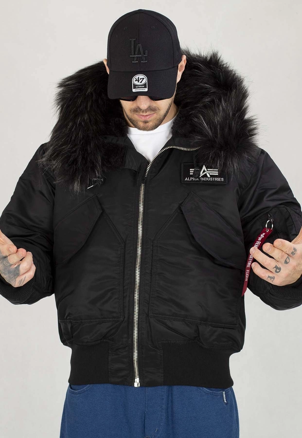 Kurtka Alpha Industries Zimowa 45P Hooded Custom 113145 czarno czarna 