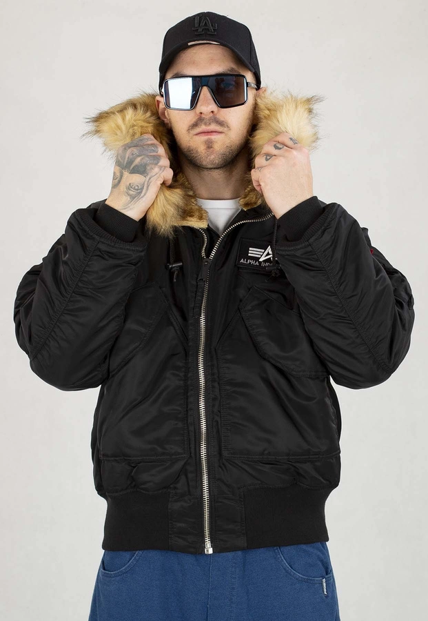 Kurtka Alpha Industries Zimowa 45P Hooded Custom 113145 czarna