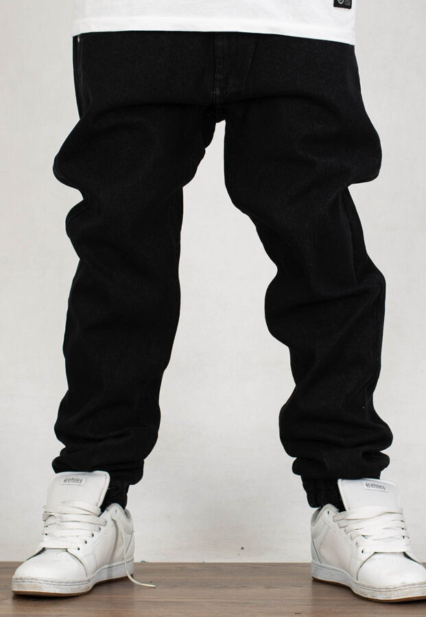 Spodnie Mass Jogger Sneaker Fit Base black rinse