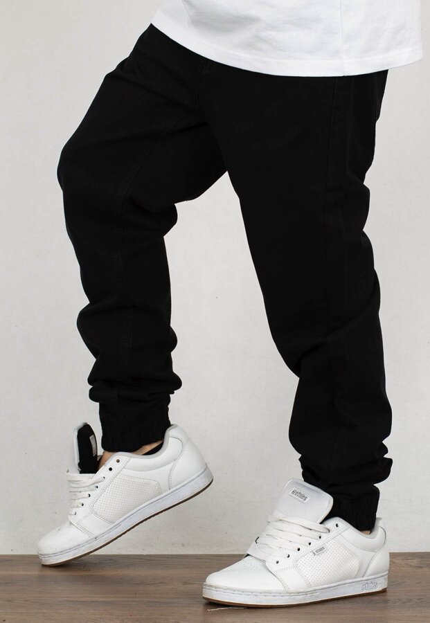 Spodnie Mass Jogger Sneaker Fit Base czarne