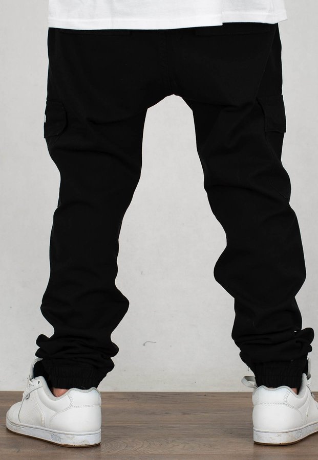 Spodnie Mass Jogger Sneaker Fit Cargo black