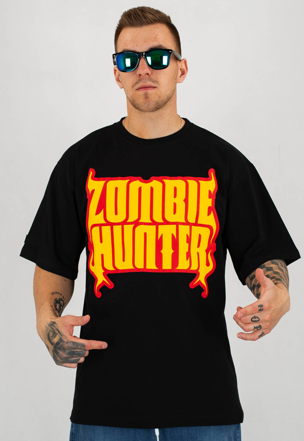 T-shirt Brain Dead Familia Zombie Hunter czarny