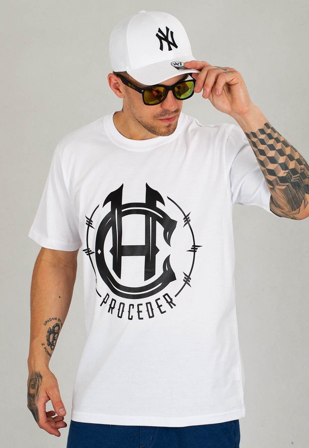 T-shirt Chada Proceder Monogram biały