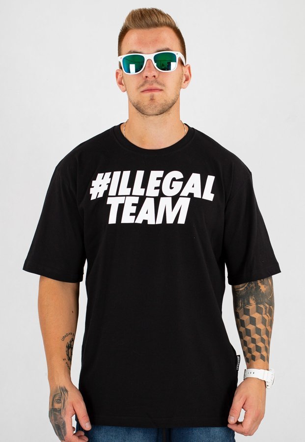 T-shirt Illegal Team czarny