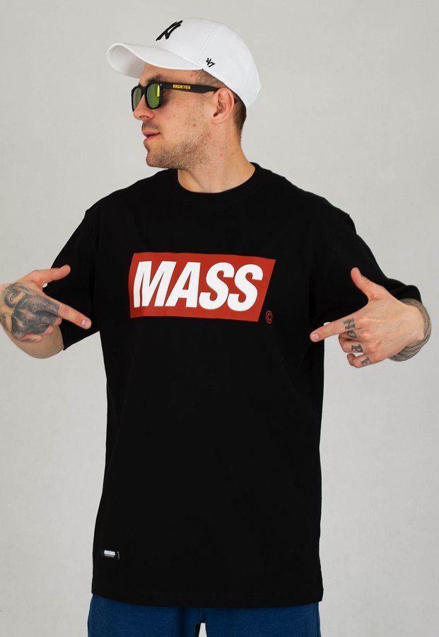 T-shirt Mass Box czarny