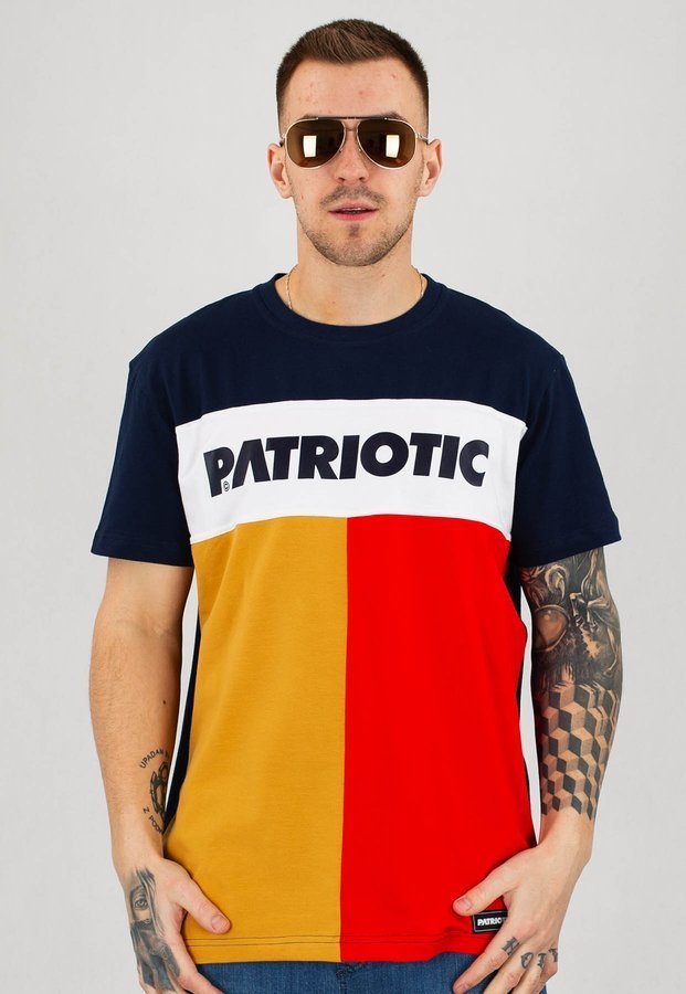 T-shirt Patriotic Futura Retro Style biało karmelowo czerwono granatowy