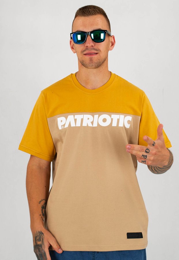 T-shirt Patriotic Futura Shoulder beżowa