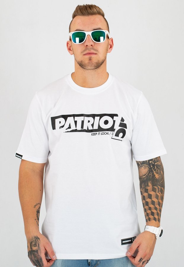 T-shirt Patriotic Sticker biały