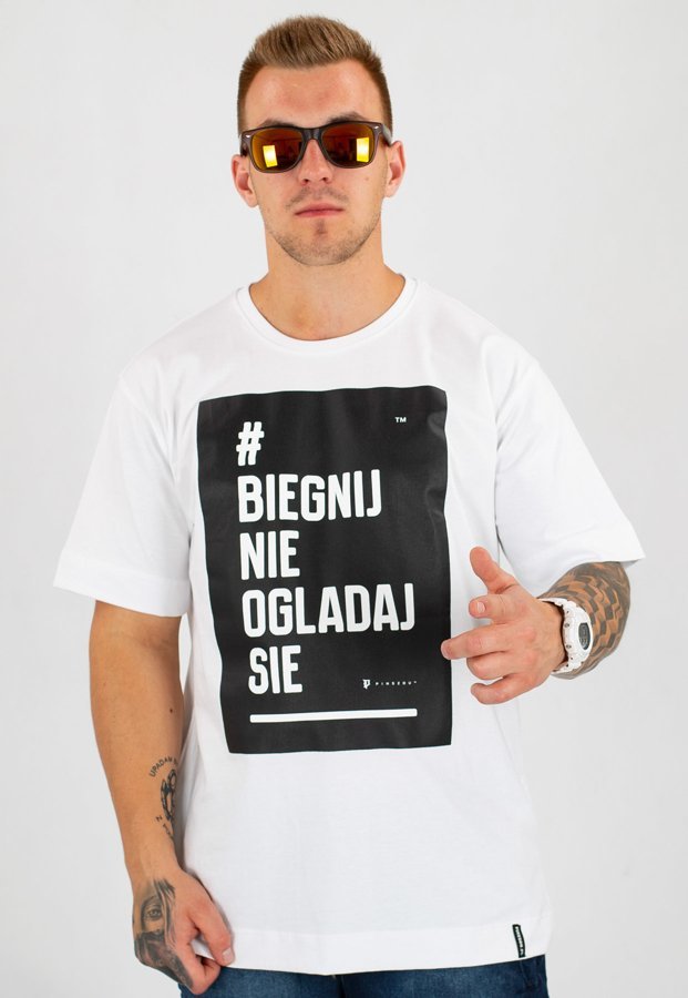 T-shirt PihSzou #BIEGNIJ biało czarny